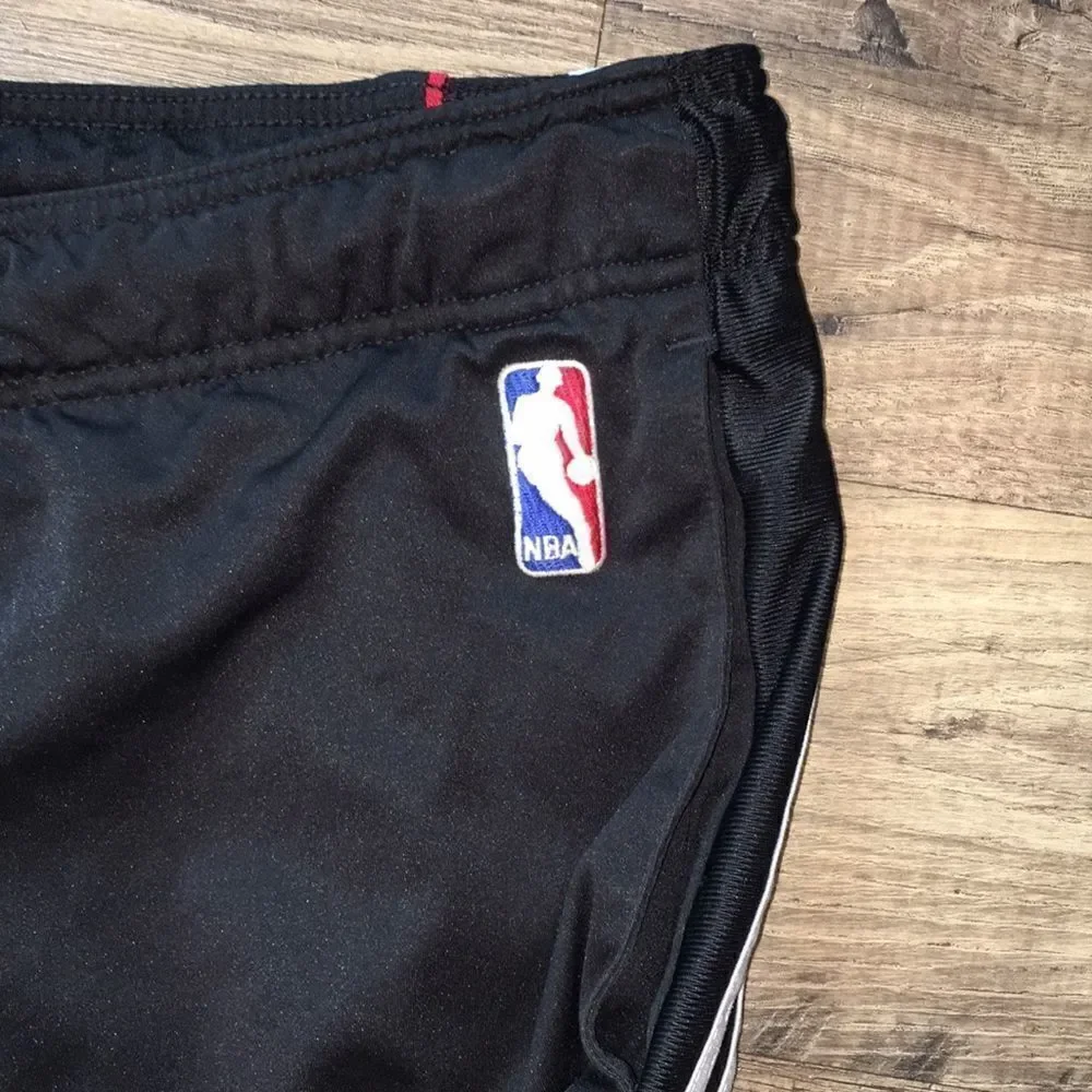 Adidas Chicago Bulls sewn lined basketball shorts